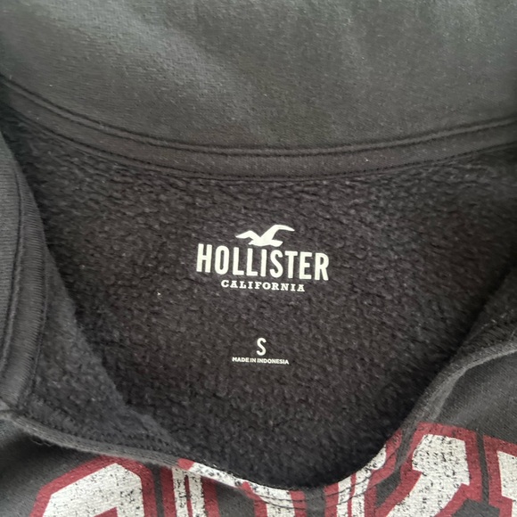 Hollister Top - Picture 2 of 3